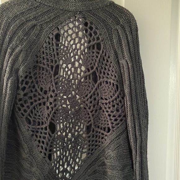 Cut out knit cardi - Picture 4 of 4